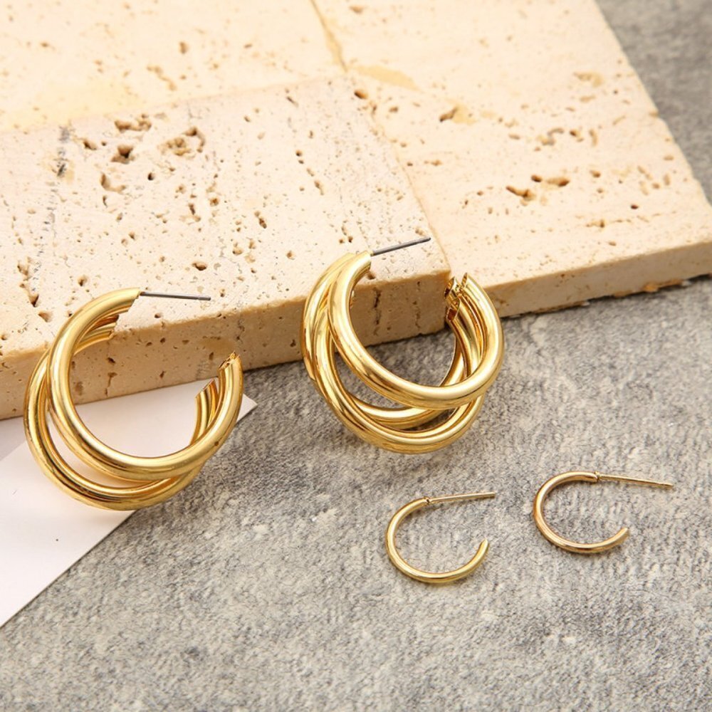 Gold Earring Set - Picture 3 of 4